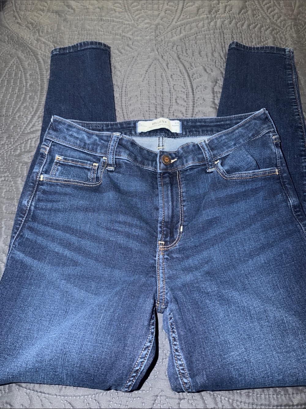 Hollister Women's Indigo Skinny Jeans
